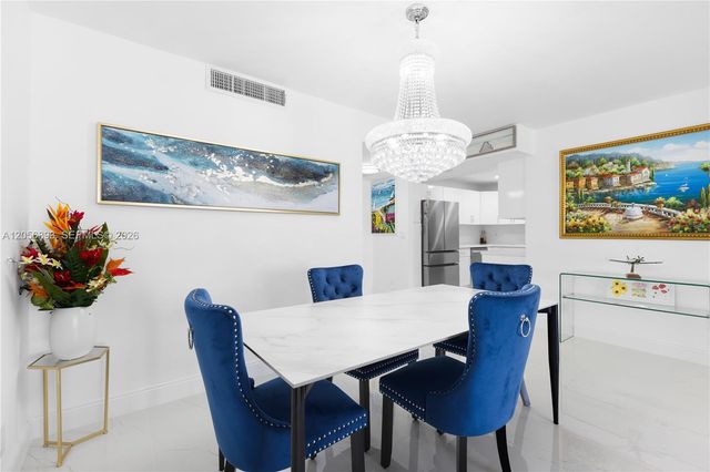 2500 PARKVIEW DR 2405, Hallandale Beach, FL 33009