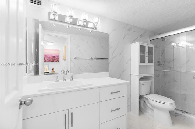 2500 PARKVIEW DR 2405, Hallandale Beach, FL 33009