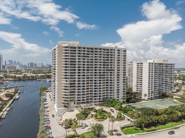 2500 PARKVIEW DR 2405, Hallandale Beach, FL 33009