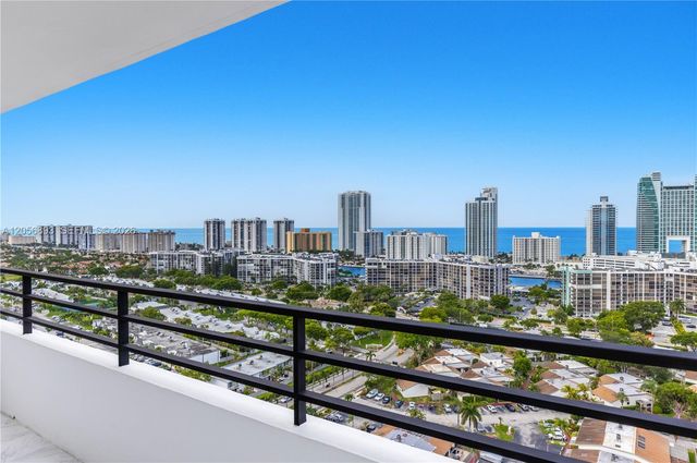 2500 PARKVIEW DR 2405, Hallandale Beach, FL 33009