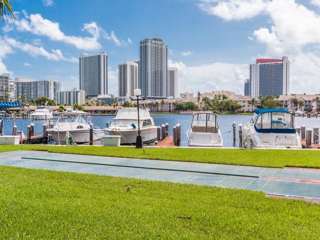2500 PARKVIEW DR 2405, Hallandale Beach, FL 33009