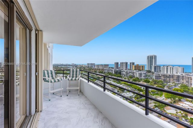2500 PARKVIEW DR 2405, Hallandale Beach, FL 33009