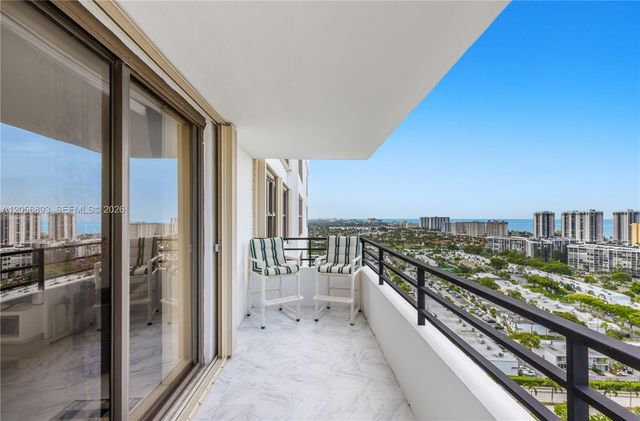 2500 PARKVIEW DR 2405, Hallandale Beach, FL 33009