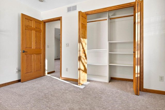 3321 E CANVASBACK LANE, Appleton, WI 54913