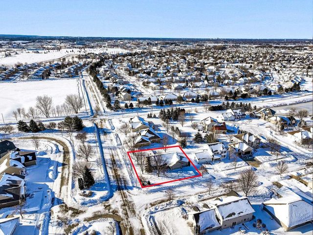 3321 E CANVASBACK LANE, Appleton, WI 54913