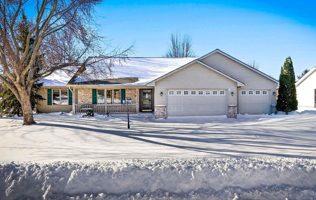 3321 E CANVASBACK LANE, Appleton, WI 54913