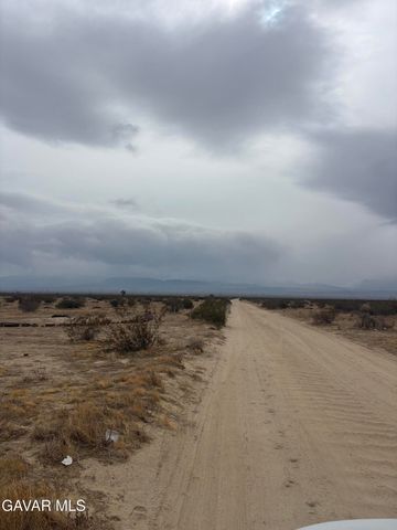 000 E 200 Ste Vic Ave R14 Ste Street, Palmdale, CA 93591