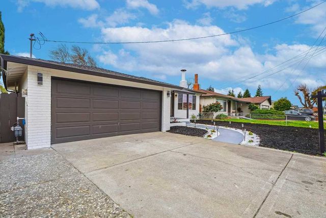 5912 5912 Mayhews Landing Rd, Newark, CA 94560