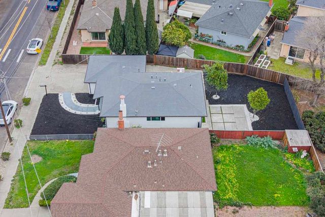 5912 5912 Mayhews Landing Rd, Newark, CA 94560