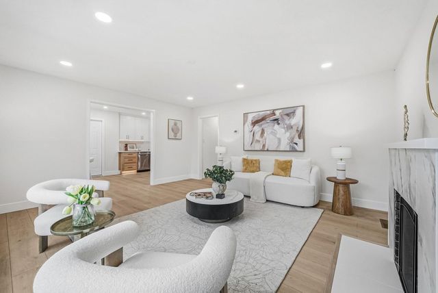 5912 5912 Mayhews Landing Rd, Newark, CA 94560