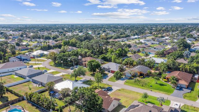 1218 SW Melrose Ave, Port St Lucie, FL 34953