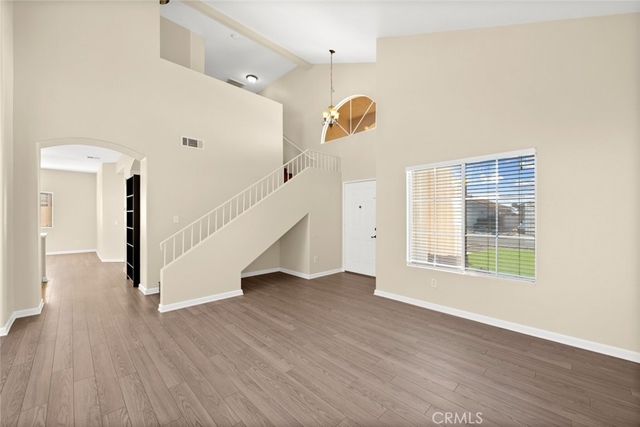 40027 Daphne Drive, Murrieta, CA 92563