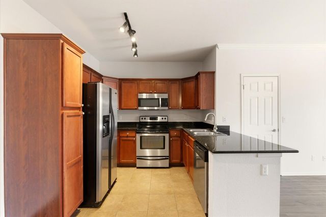 7009 E Acoma Drive Unit 2038, Scottsdale, AZ 85254