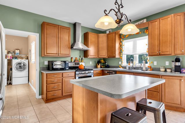 1668 Kalvel Court, Toms River, NJ 08755