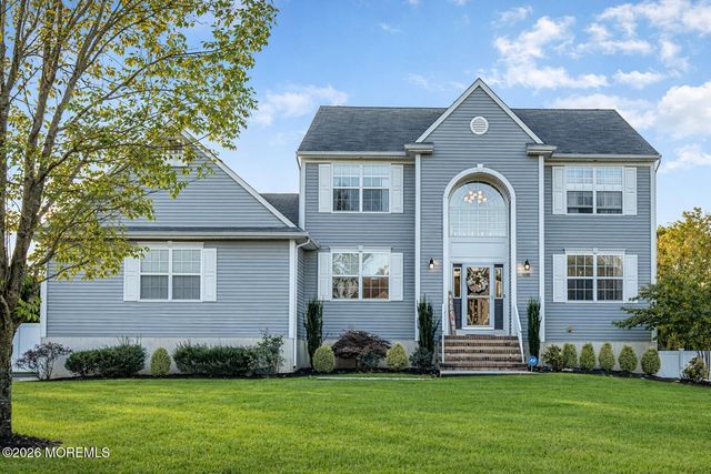1668 Kalvel Court, Toms River, NJ 08755