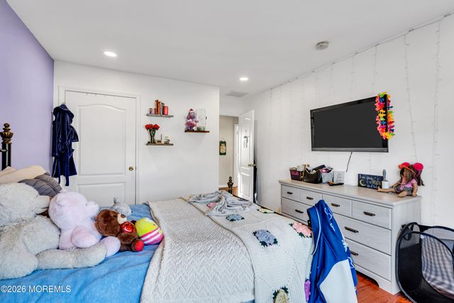 1668 Kalvel Court, Toms River, NJ 08755