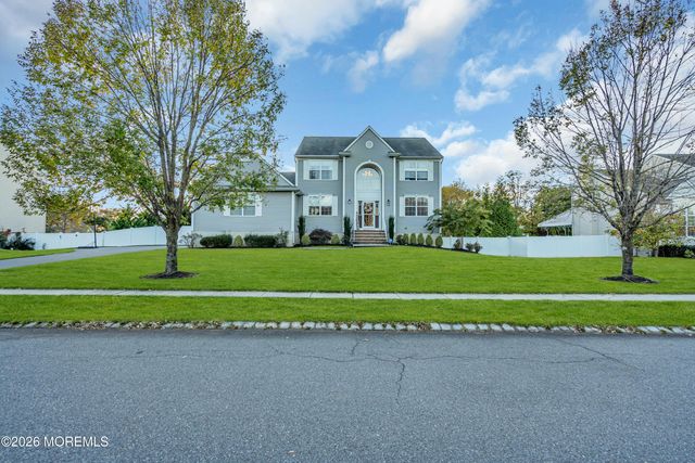 1668 Kalvel Court, Toms River, NJ 08755