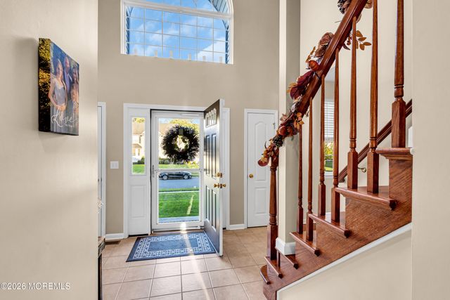 1668 Kalvel Court, Toms River, NJ 08755
