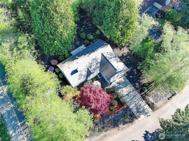 33 Goldfinch Lane, Port Ludlow, WA 98365