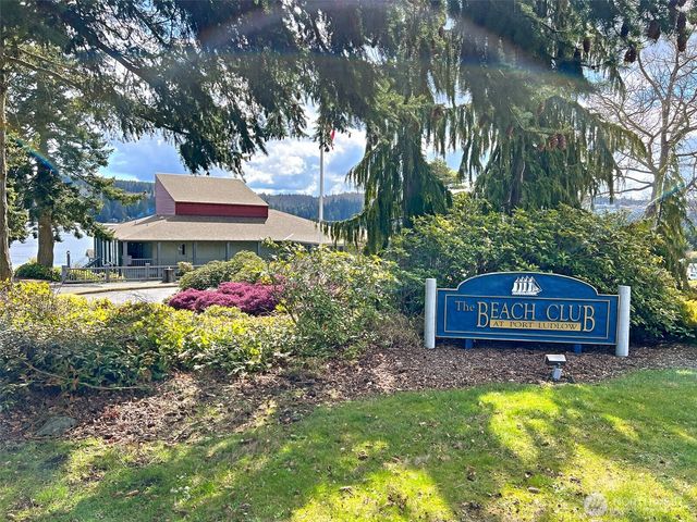 33 Goldfinch Lane, Port Ludlow, WA 98365