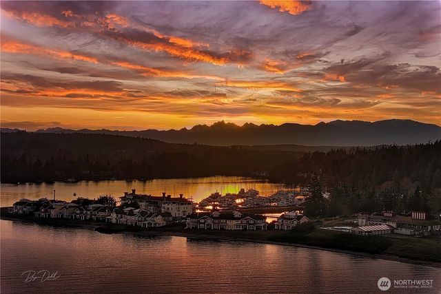 33 Goldfinch Lane, Port Ludlow, WA 98365