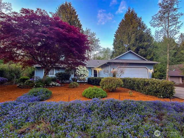 33 Goldfinch Lane, Port Ludlow, WA 98365