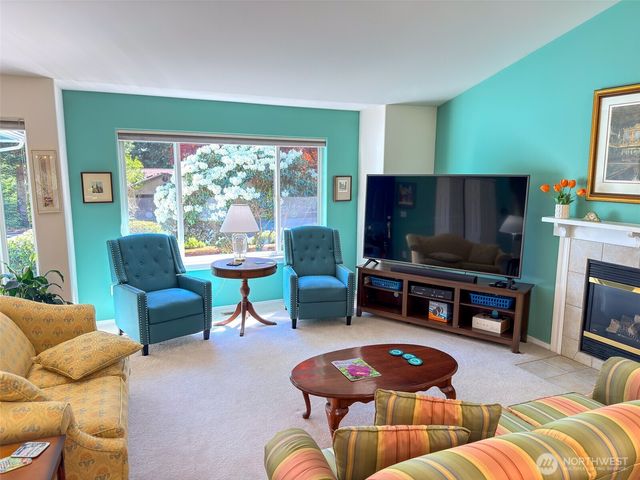 33 Goldfinch Lane, Port Ludlow, WA 98365