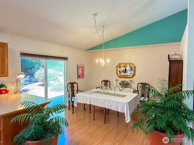 33 Goldfinch Lane, Port Ludlow, WA 98365