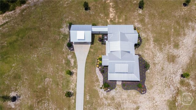 1513 Paris Avenue, Swainsboro, GA 30401