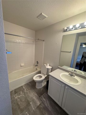 1382 S Cathay Court 102, Aurora, CO 80017