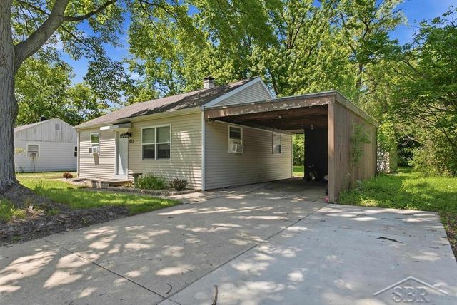 1013 E St Andrews Road, Midland, MI 48642
