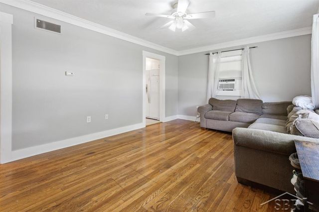 1013 E St Andrews Road, Midland, MI 48642