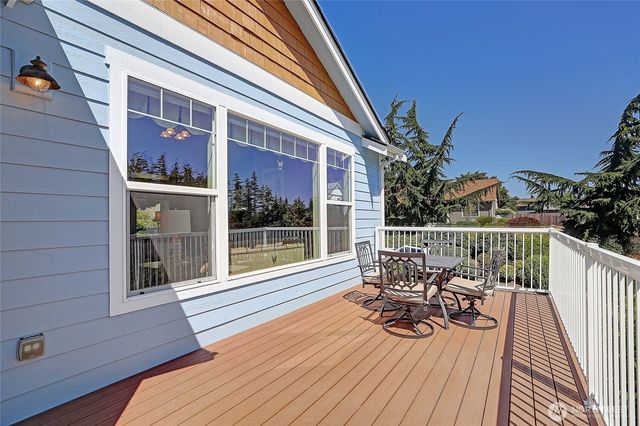 28 Zurich Court, Camano Island, WA 98282