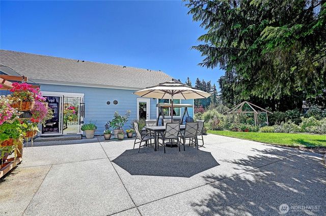 28 Zurich Court, Camano Island, WA 98282