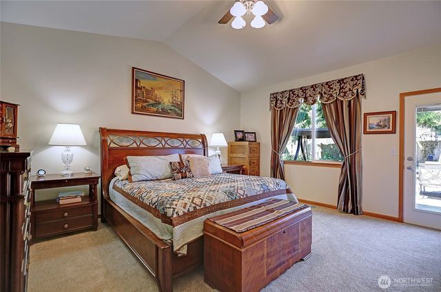 28 Zurich Court, Camano Island, WA 98282
