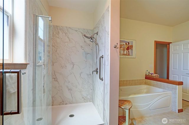 28 Zurich Court, Camano Island, WA 98282