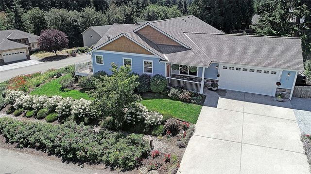28 Zurich Court, Camano Island, WA 98282
