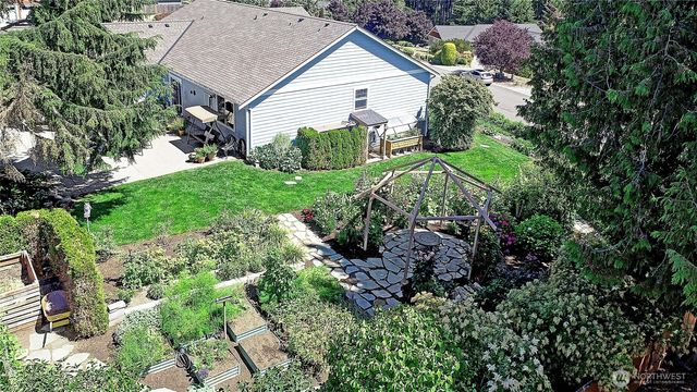 28 Zurich Court, Camano Island, WA 98282