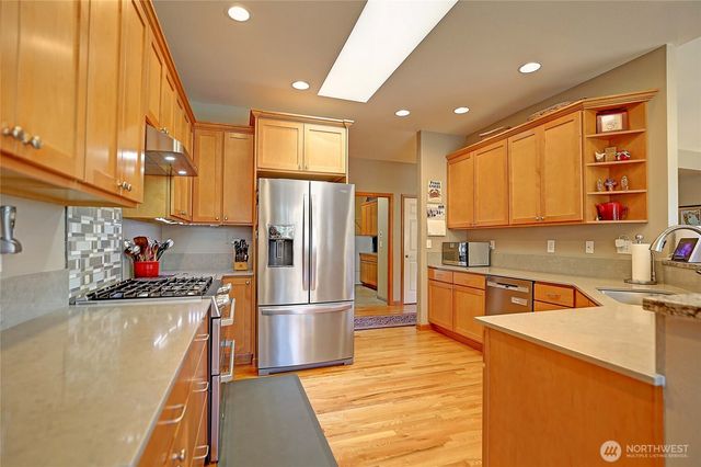 28 Zurich Court, Camano Island, WA 98282