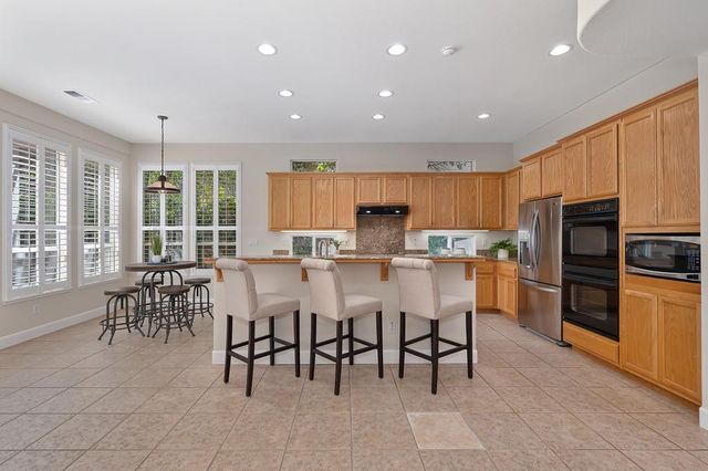 1651 Joshua Tree St, Davis, CA 95616