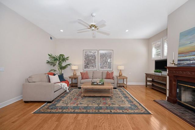 1651 Joshua Tree St, Davis, CA 95616