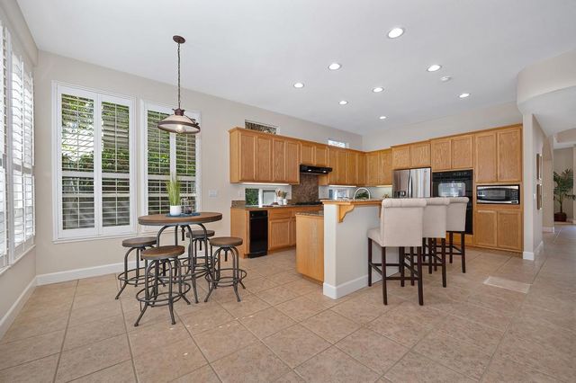 1651 Joshua Tree St, Davis, CA 95616