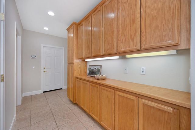 1651 Joshua Tree St, Davis, CA 95616