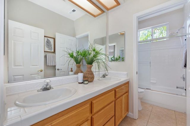 1651 Joshua Tree St, Davis, CA 95616