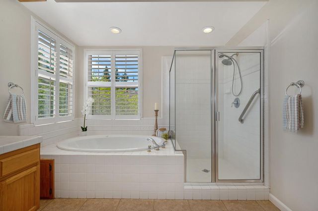 1651 Joshua Tree St, Davis, CA 95616