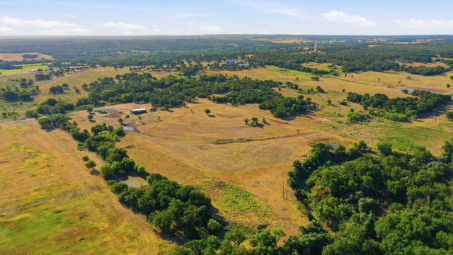 257 County Road 3850, Poolville, TX 76487