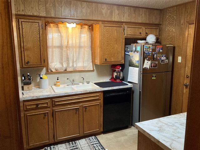 1003 Cactus Street, Mineral Wells, TX 76067