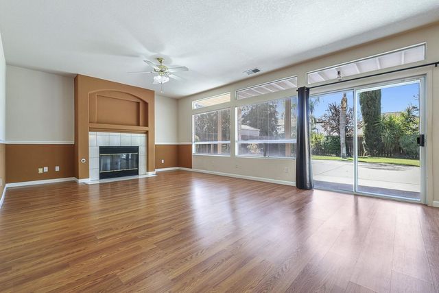2037 E Lester Avenue, Fresno, CA 93720