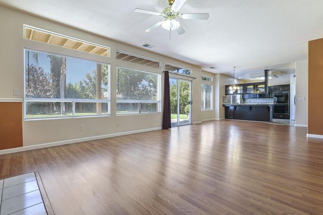 2037 E Lester Avenue, Fresno, CA 93720