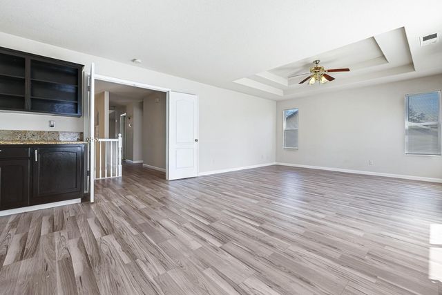 2037 E Lester Avenue, Fresno, CA 93720